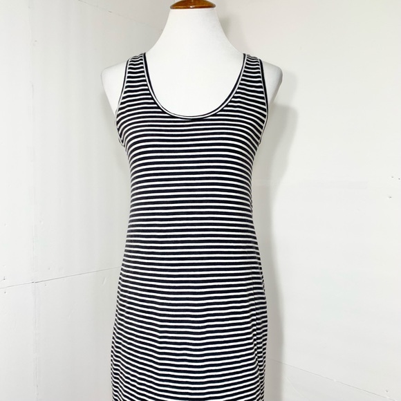 SOLD-Everlane Black and White Striped Casual Sleeveless Maxi Dress - Picture 6 of 11